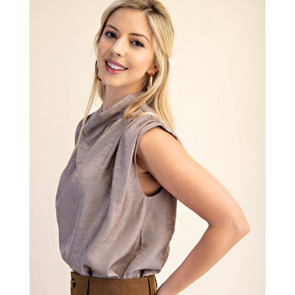 Pleats Sleeveless Top