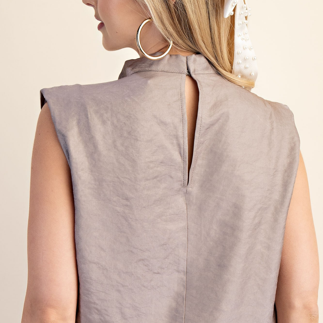 Pleats Sleeveless Top