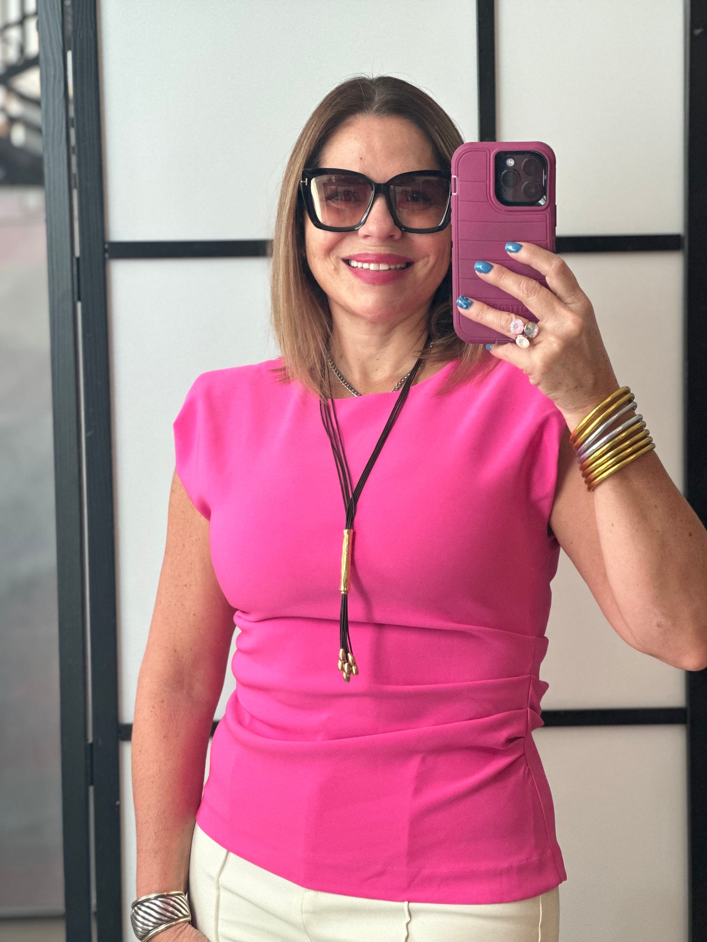 Round Neck Sleeveless Top